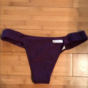 Maui Girl bikini bottoms.